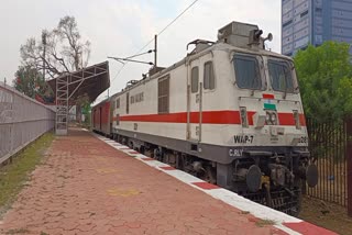 JABALPUR CSMT GAREEB RATH TRAIN