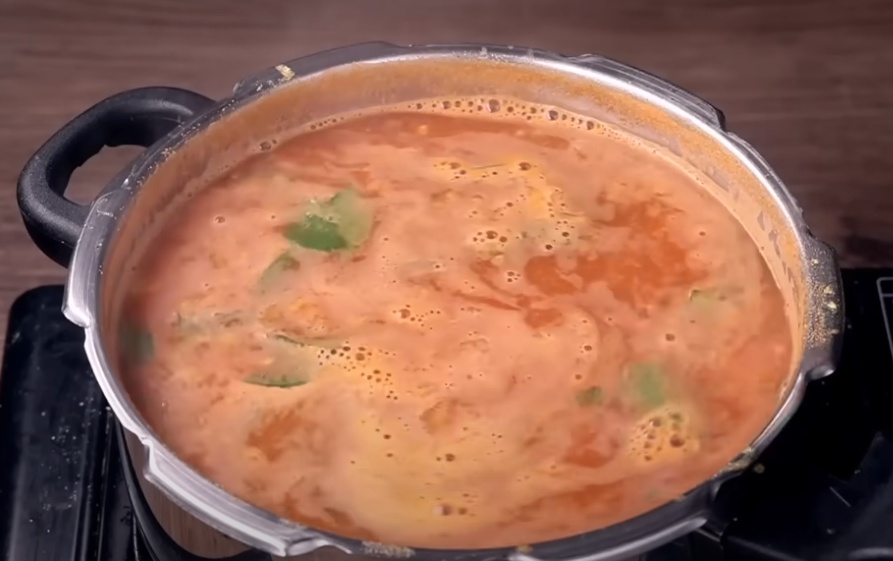 Tomato Rasam in Pressure Cooker