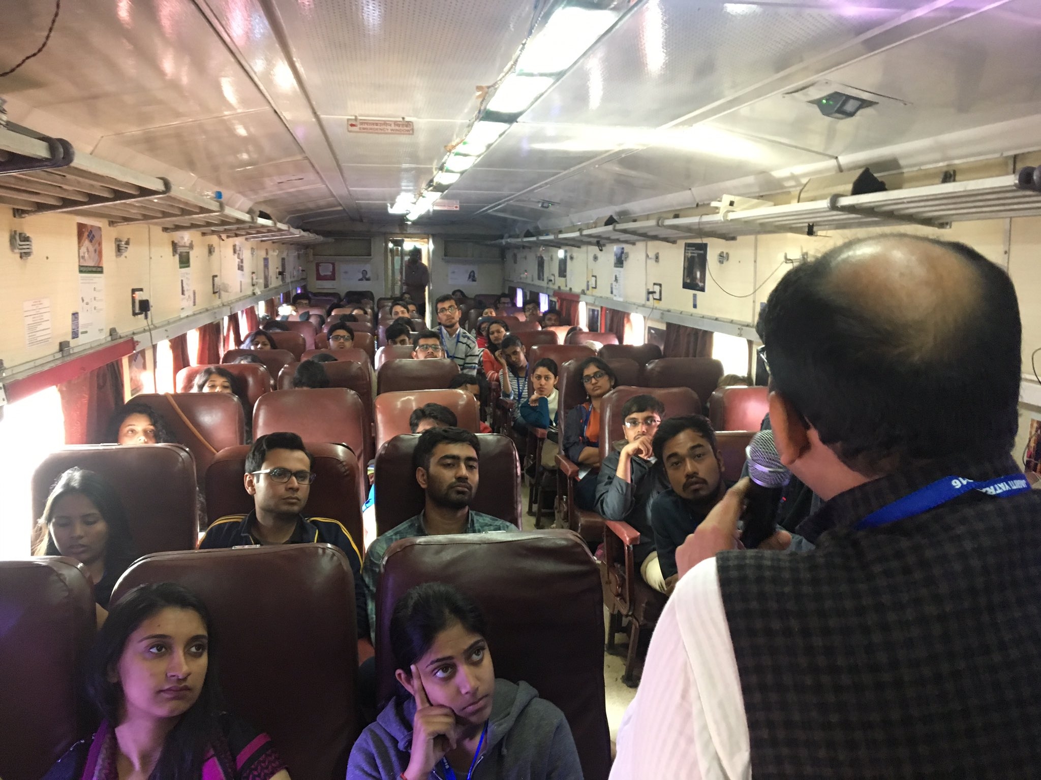TRAVEL ACROSS INDIA JAGRITI YATHRA TRAVEL BUDGET FRIENDLY TRAVELING