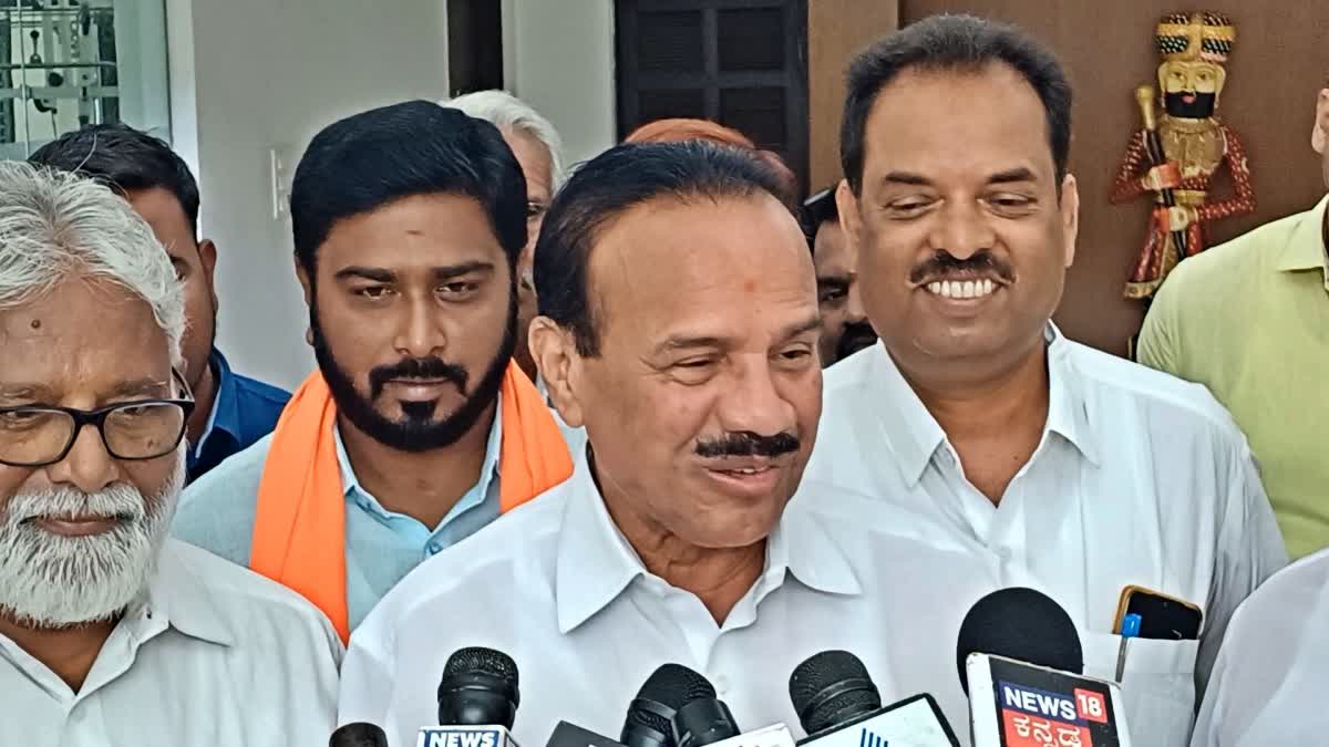 Former CM Sadananda Gowda spoke to the media.