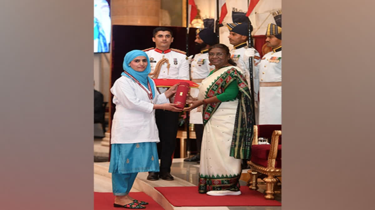 President Droupadi Murmu presents National Florence Nightingale Awards 2022-23