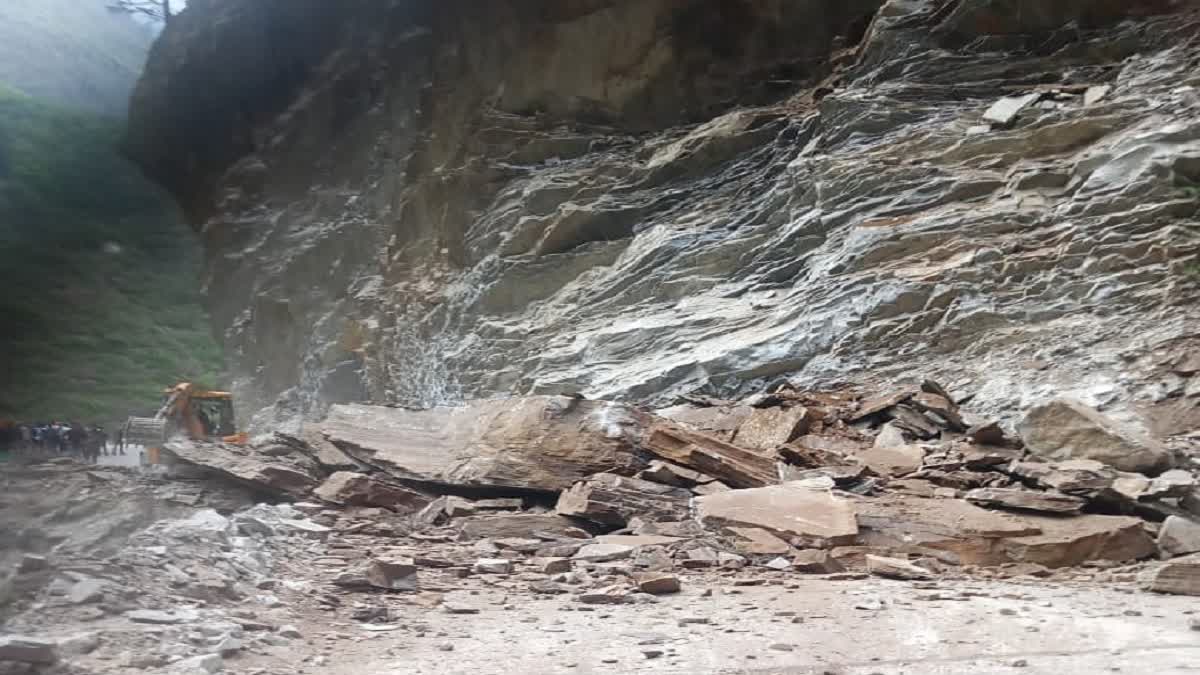 Landslide on Rishikesh Badrinath Highway