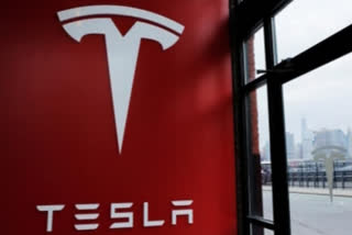 Hacker finds secret 'Elon Mode' for hands-free driving in Tesla vehicles