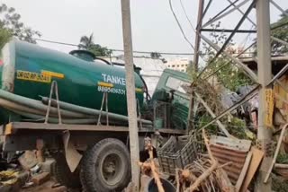 tanker destroyed slums house