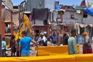 BMC bulldozer flattens Shiv Sena (UBT)'s 'illegal' Bandra branch