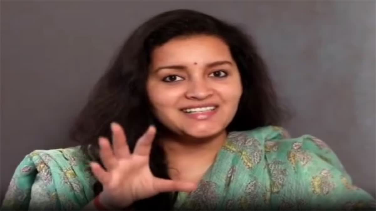 RENU DESAI Response Unlucky Comment  Andra Minister PAVAN KALYAN  പവന്‍കല്യാണിന്‍റെ മുന്‍ ഭാര്യ  കമന്‍റില്‍ പ്രതികരിച്ച് രേണു ദേശായ്