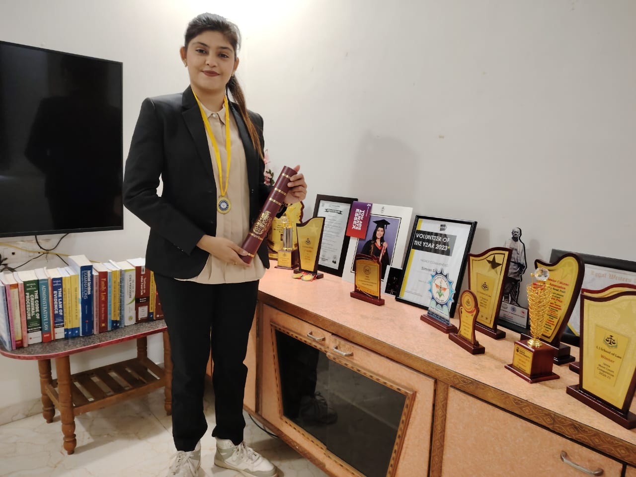 Advocate Simran Shaikh extraordinary journey to become a lawyer