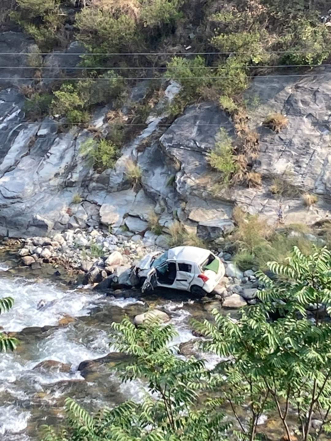 Car fell into Nogli Khadd in Rampur