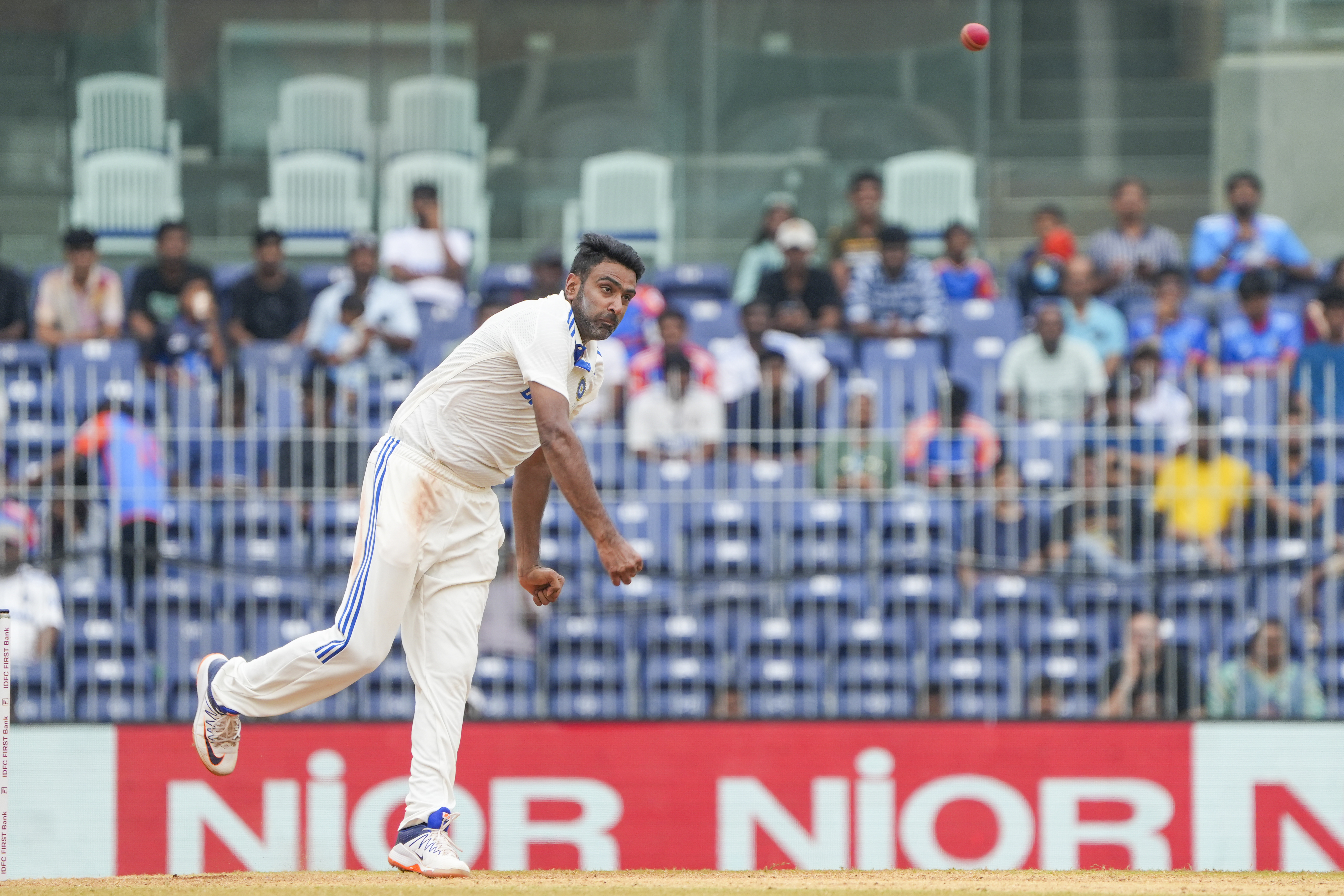 MOST MAIDEN OVERS IN TEST CRICKET