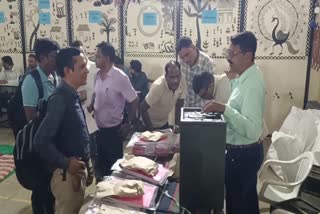 નર્મદા જિલ્લામાં પેટા ચૂંટણીની તૈયારીની તસવીર