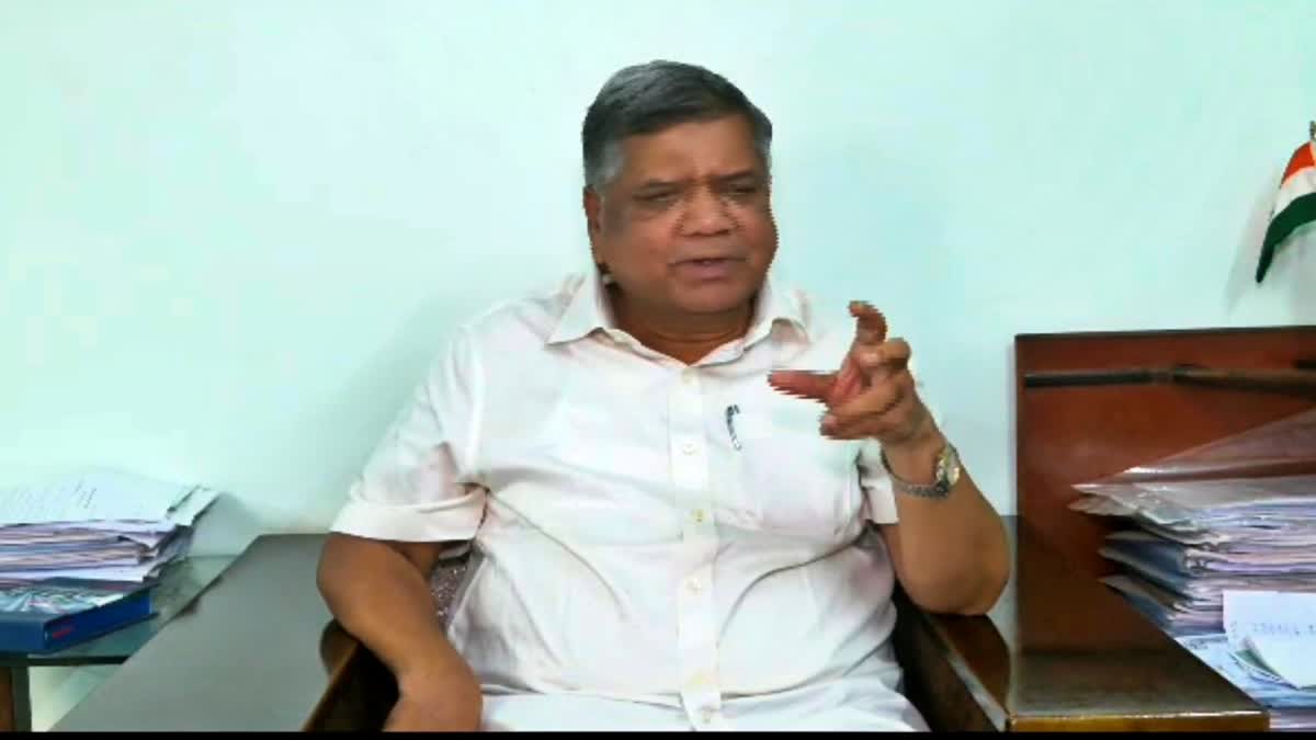 Jagdish Shettar spoke to the media.