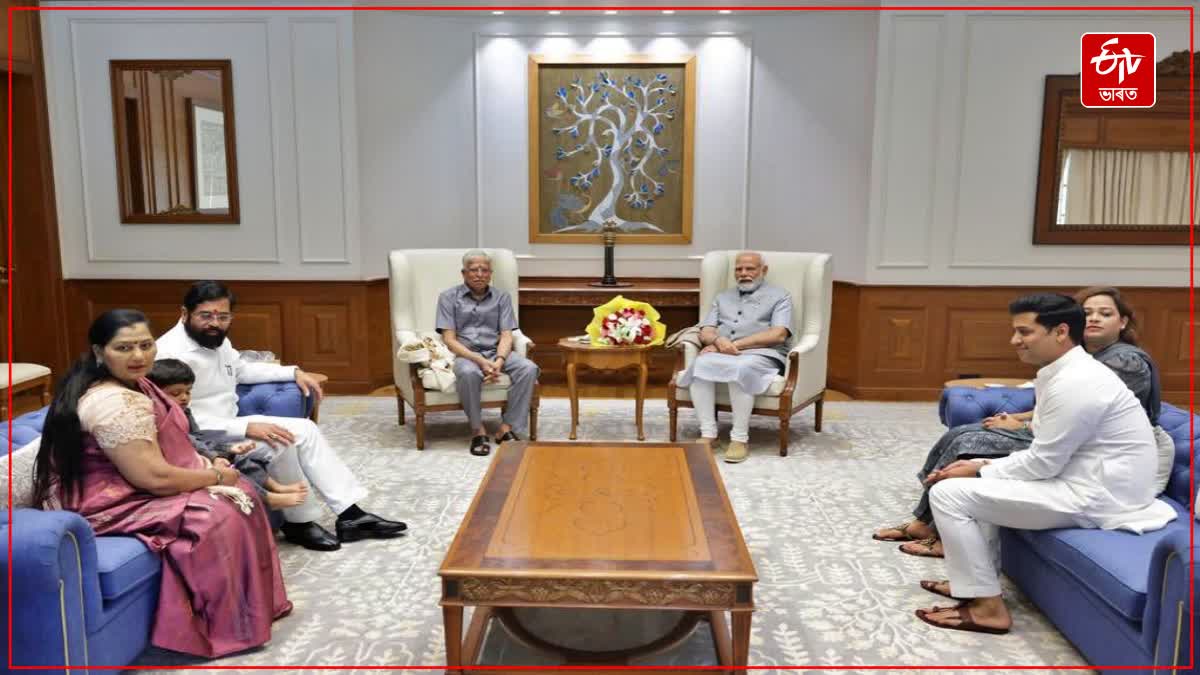 MH CM family meet PM