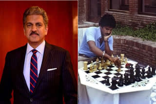 Anand Mahindra  Industrialist Anand Mahindra  Anand Mahindra shared his old photo  Anand Mahindra playing chess  Anand Mahindra honeymoon photo  ಹನಿಮೂನ್‌ ವೇಳೆ ಚೆಸ್ ಆಡುತ್ತಿರುವ ಥ್ರೋಬ್ಯಾಕ್ ಚಿತ್ರ  ಥ್ರೋಬ್ಯಾಕ್ ಚಿತ್ರ ಹಂಚಿಕೊಂಡ ಆನಂದ್ ಮಹೀಂದ್ರಾ  ಮಹೀಂದ್ರಾ ಅವರು ತಮ್ಮ ಹಳೆಯ ನೆನಪು  ಸಾಮಾಜಿಕ ಜಾಲತಾಣದಲ್ಲಿ ವೈರಲ್  ಸಾಮಾಜಿಕ ಜಾಲತಾಣಗಳಲ್ಲಿ ಹೆಚ್ಚು ಸಕ್ರಿಯ  ಪ್ರಮುಖ ಕೈಗಾರಿಕೋದ್ಯಮಿ ಆನಂದ್ ಮಹೀಂದ್ರಾ  ಅಂತರಾಷ್ಟ್ರೀಯ ಚೆಸ್ ದಿನ  ಚೆಸ್ ಆಡುತ್ತಿರುವ ಚಿತ್ರವನ್ನು ಪೋಸ್ಟ್​