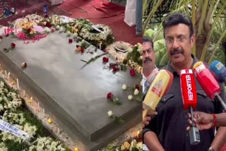 EK Nayanar s son Krishna Kumar  Oommen Chandy  Oommen Chandy s grave  ഉമ്മന്‍ ചാണ്ടി  ഇകെ നായനാരുടെ മകന്‍ കൃഷ്‌ണ കുമാര്‍