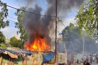 Junk caught fire in Patna
