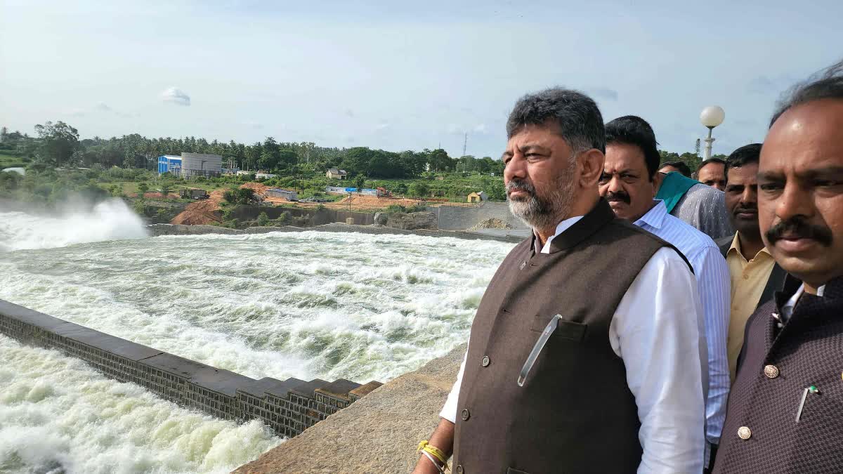 DCM D K Shivakumar visits KRS Dam