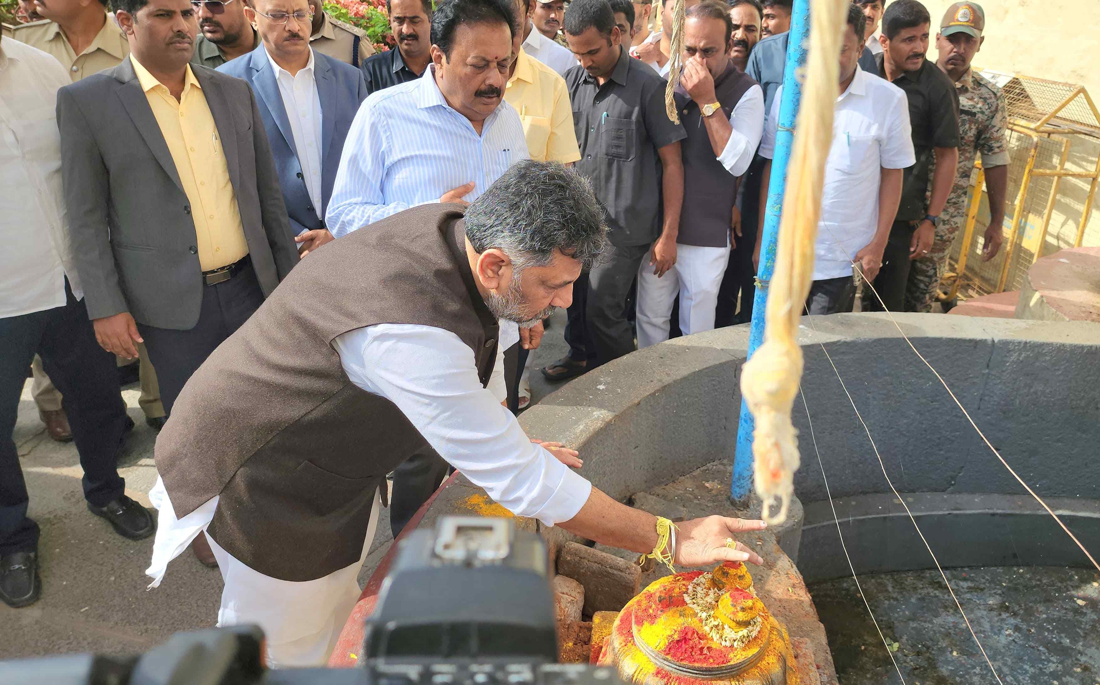 DCM D K Shivakumar visited KRS Dam