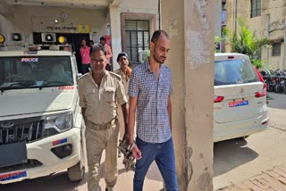 गोपालगंज सदर अस्पताल में पदाधिकारी नशे में गिरफ्तार