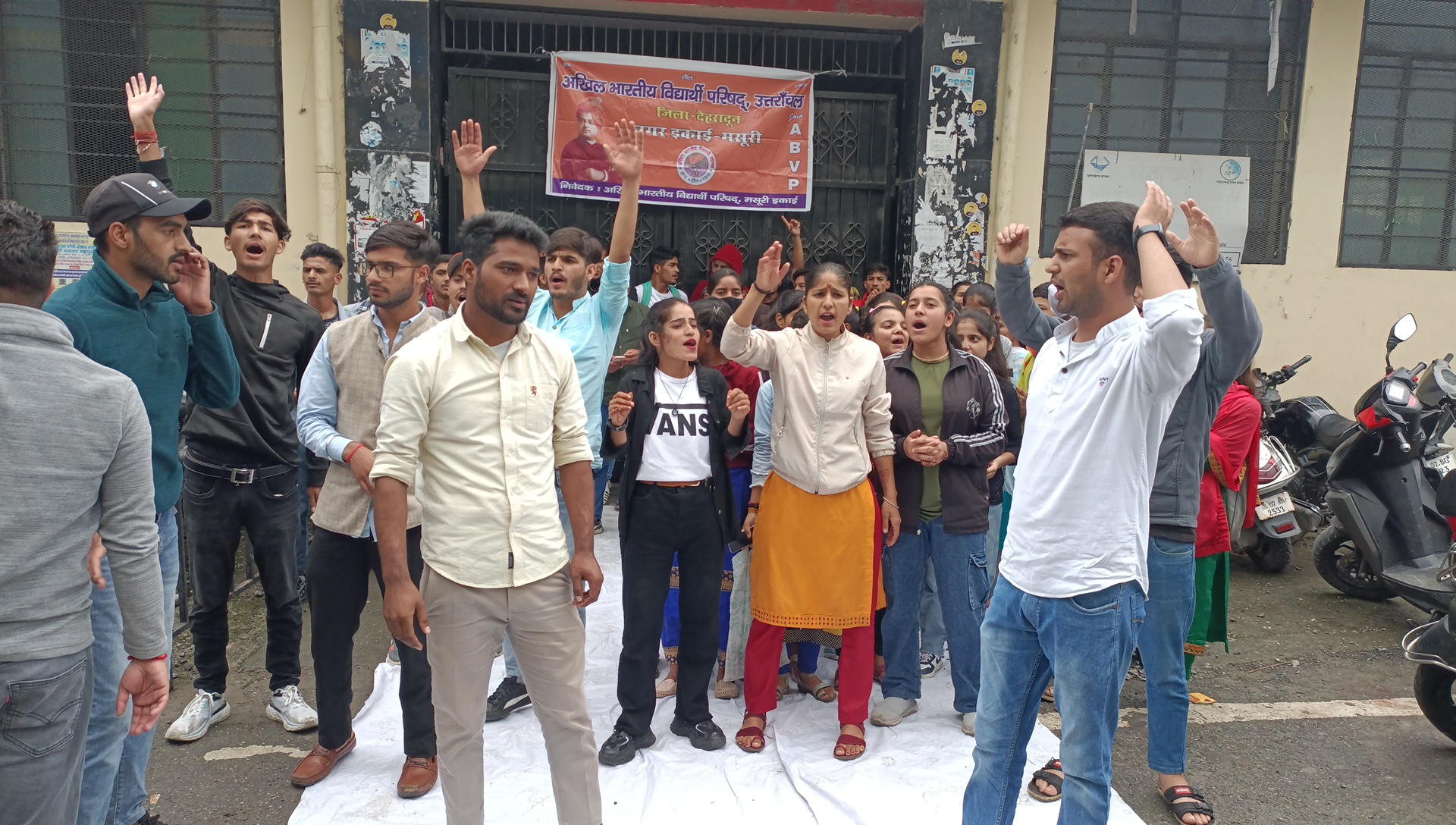 student protest in mussoorie