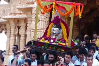 palkhiyatra-of-somnath-mahadev-was-taken-out-on-shravaniya-monday