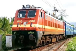 Railway officer posted in Jabalpur urinated in front of berth in Sampark Kranti Express