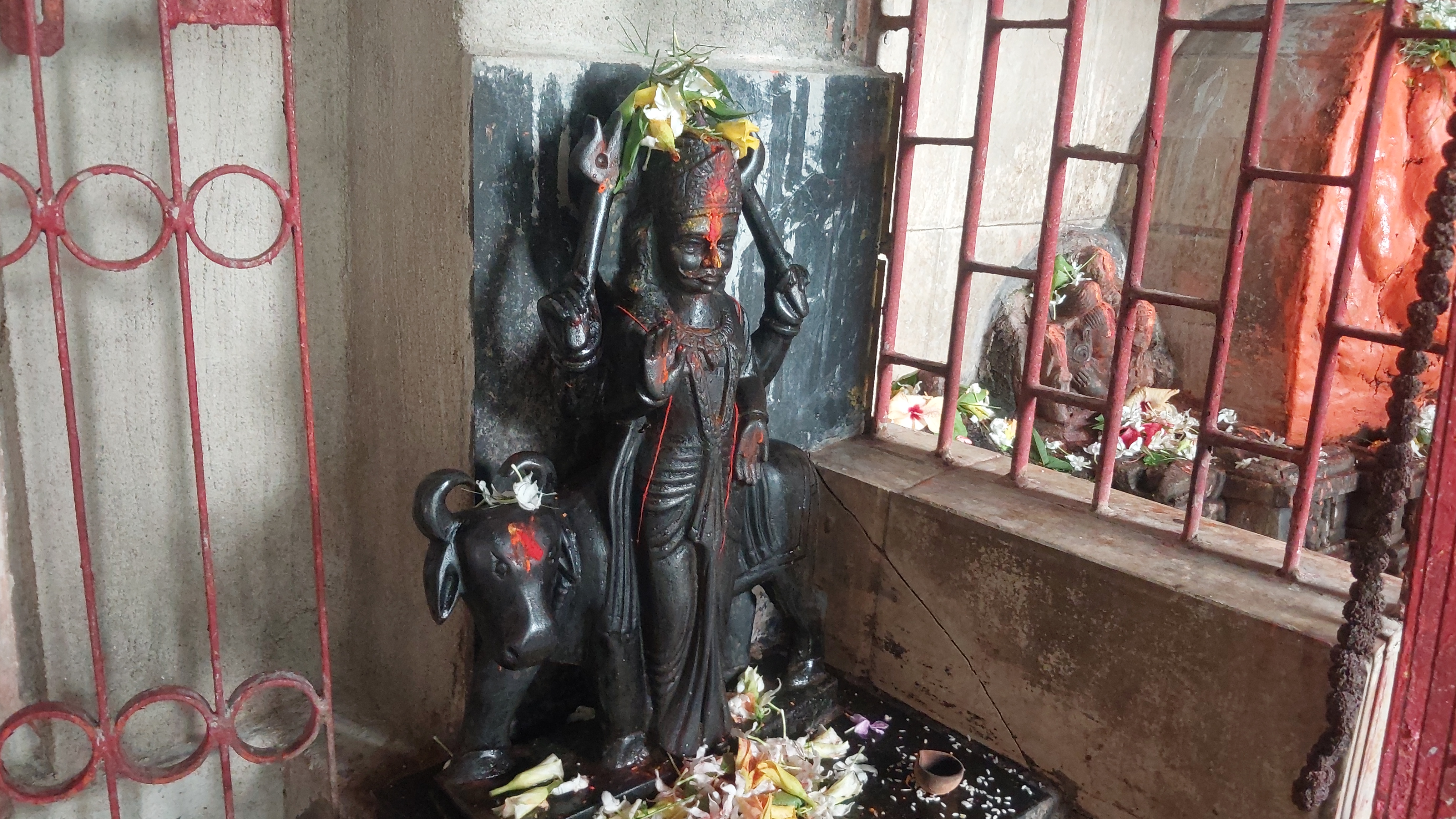 माड़नपुर में वृद्ध परमपिता महेश्वर