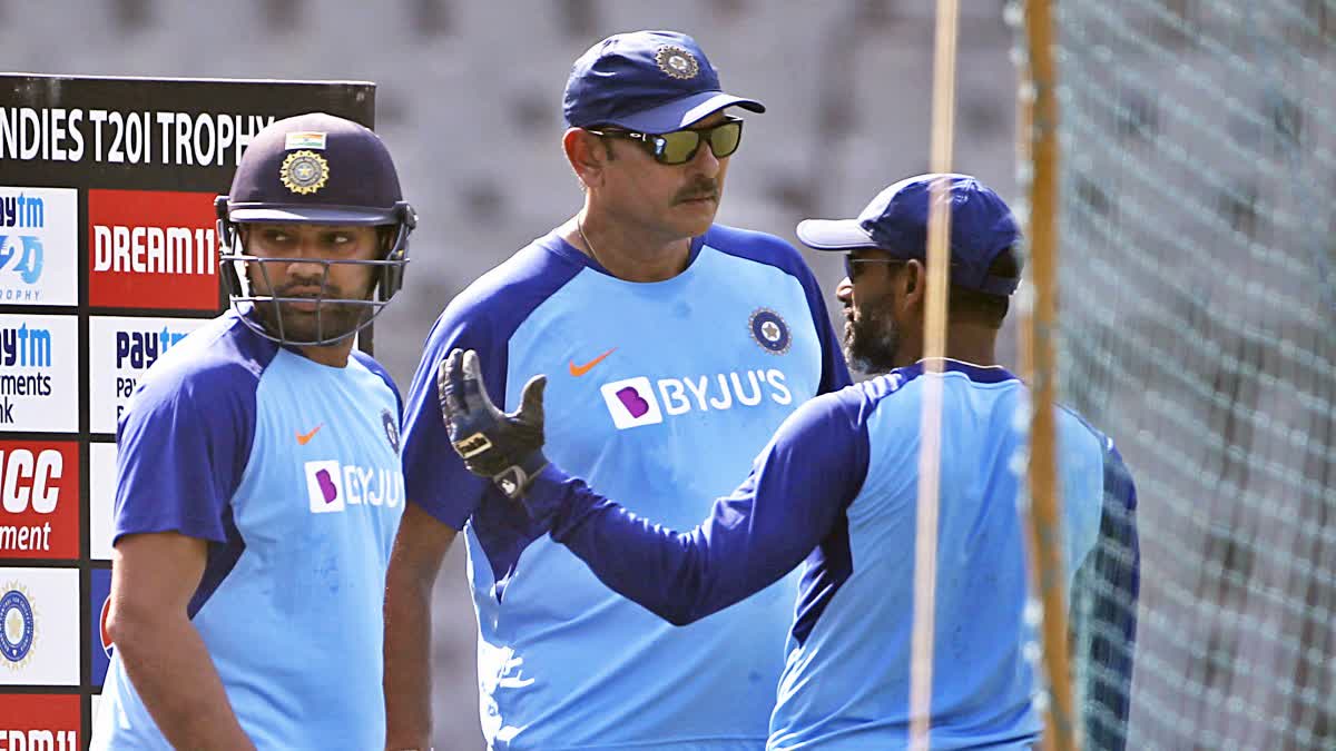 Rohit Sharma, Ravi Shastri and R Sridhar