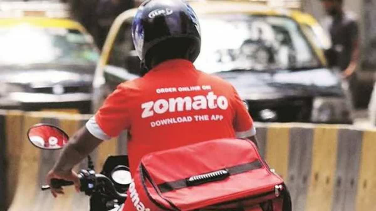 MUSLIM ZOMATO DELIVERY BOY BEATEN