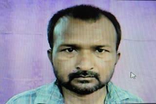 Hazaribag police arrested Shahid Ansari prisoner who had absconded after killing Havildar Chauhan Hembram