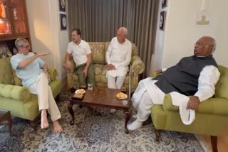 (Left to right): NC vice President Omar Abdullah, Congress MP Rahul Gandhi, NC President Farooq Abdullah and Congress National President Mallikarjun Kharge during a meeting in Srinagar on Thursday Aug 22, 2024