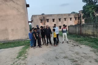 primitive-tribe-birhor-hostel-has-not-been-started-for-8-years-in-giridih