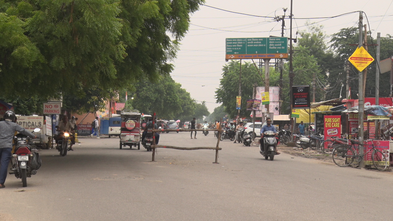 दो किलोमीटर लंबी सड़क की सीवर लाइन जर्जर