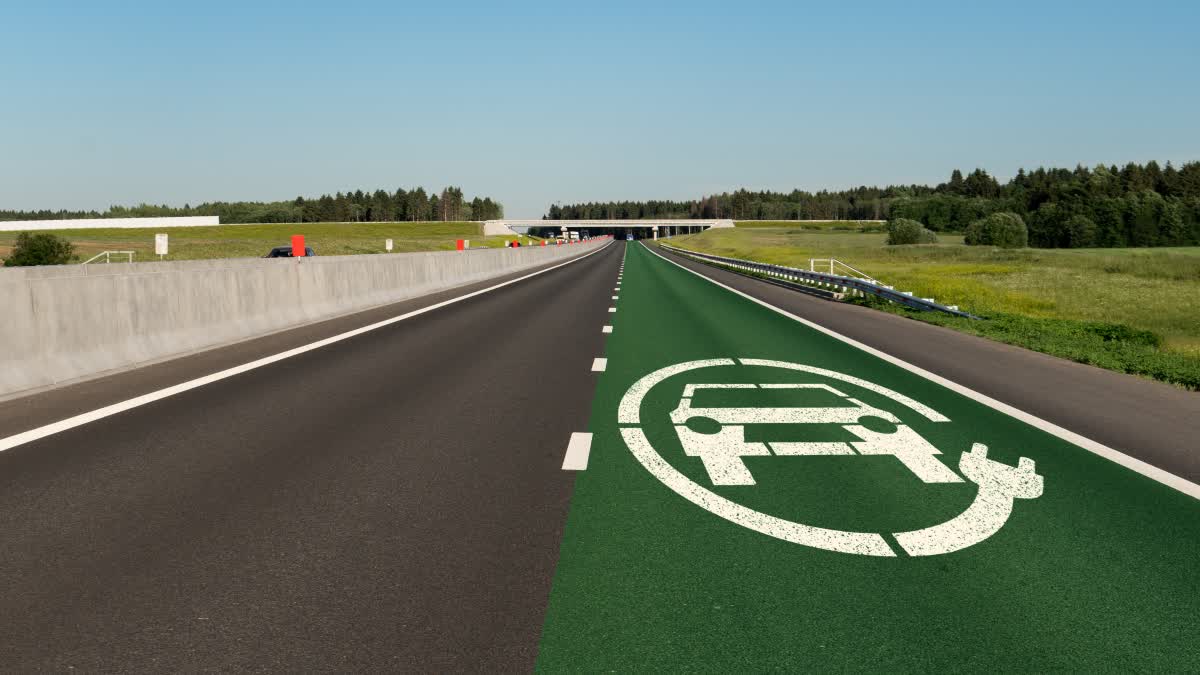 Electrified Road For Charging Vehicles