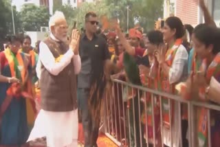 PM Modi At BJP Party Headquarter, BJP Mahiala Morcha Welcome