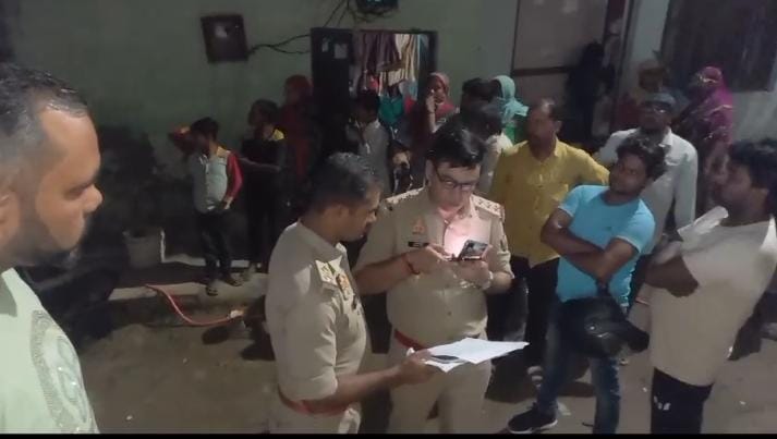 पुलिस ने मौके पर पहुंचकर जांच-पड़ताल की.