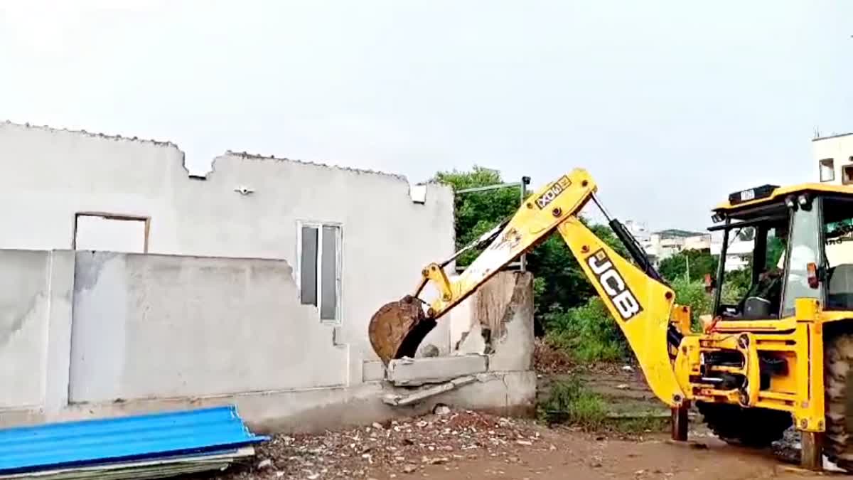 Hydra Demolitions At Kukatpally