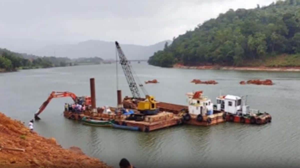 Shiruru Landslide: Tanker Lorry Engine, Cabin Found In Gangavali River