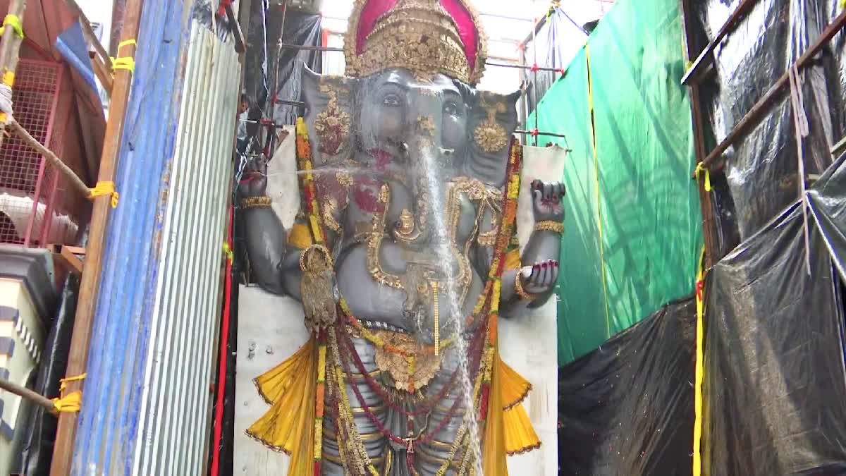 40 Feet Clay Ganapati idol is Immersed in Warangal