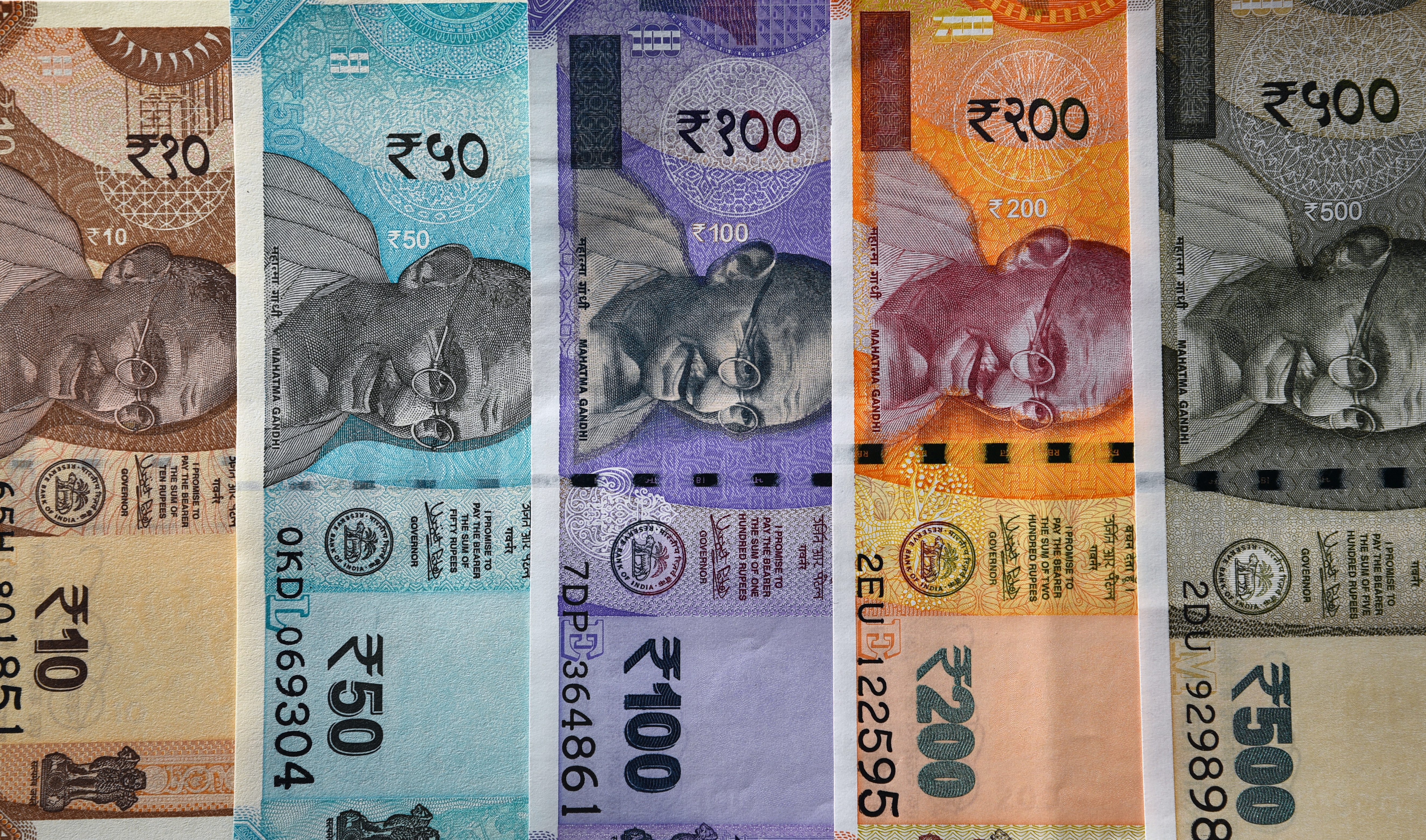 SHORTAGE OF 10 20 50NOTES