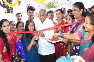 V Somanna inaugurated Aarti Masala Centre