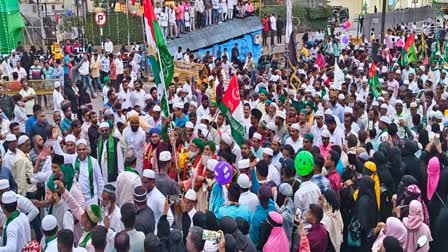 peaceful-eid-milad-procession