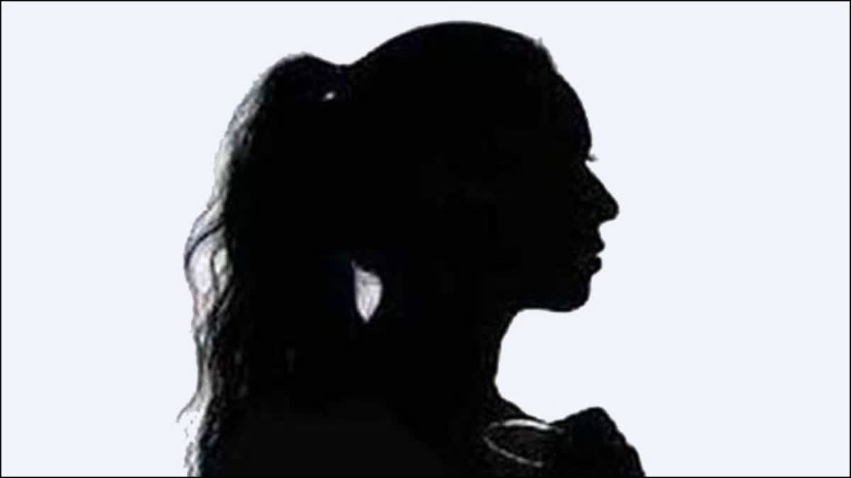 Woman Sells Husband To Another Woman For Rs 5 Lakhs in karnataka