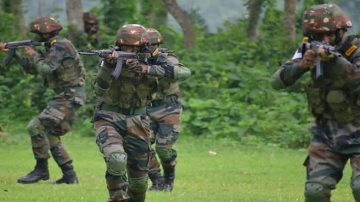 he Army on Sunday said it foiled an infiltration attempt from militants along the Line of Control in the Uri sector of Jammu and Kashmir's Baramulla. The Army said that based on a specific input a joint operation was launched along the LoC on Saturday and during the operation contact was established with infiltrating terrorists and a gunfight ensued.