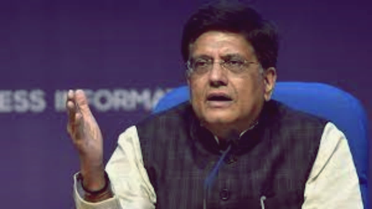 Goyal holds interaction with YouTubers