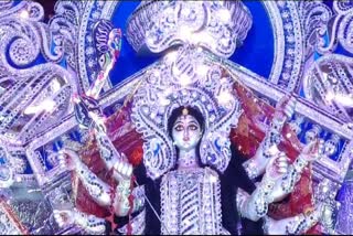 60 किलो कांच से बनी मां दुर्गा की प्रतिमा