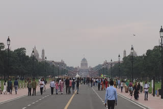 Delhi's air quality turns 'very poor': Anti-Smog gun worker complains of burning sensation in eyes, nose