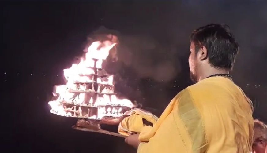 Mahaarti in Tapi River in Surat