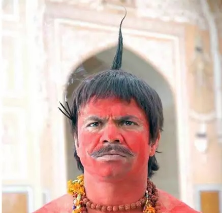 Rajpal Yadav in vagabond look from Bhool Bhulaiya