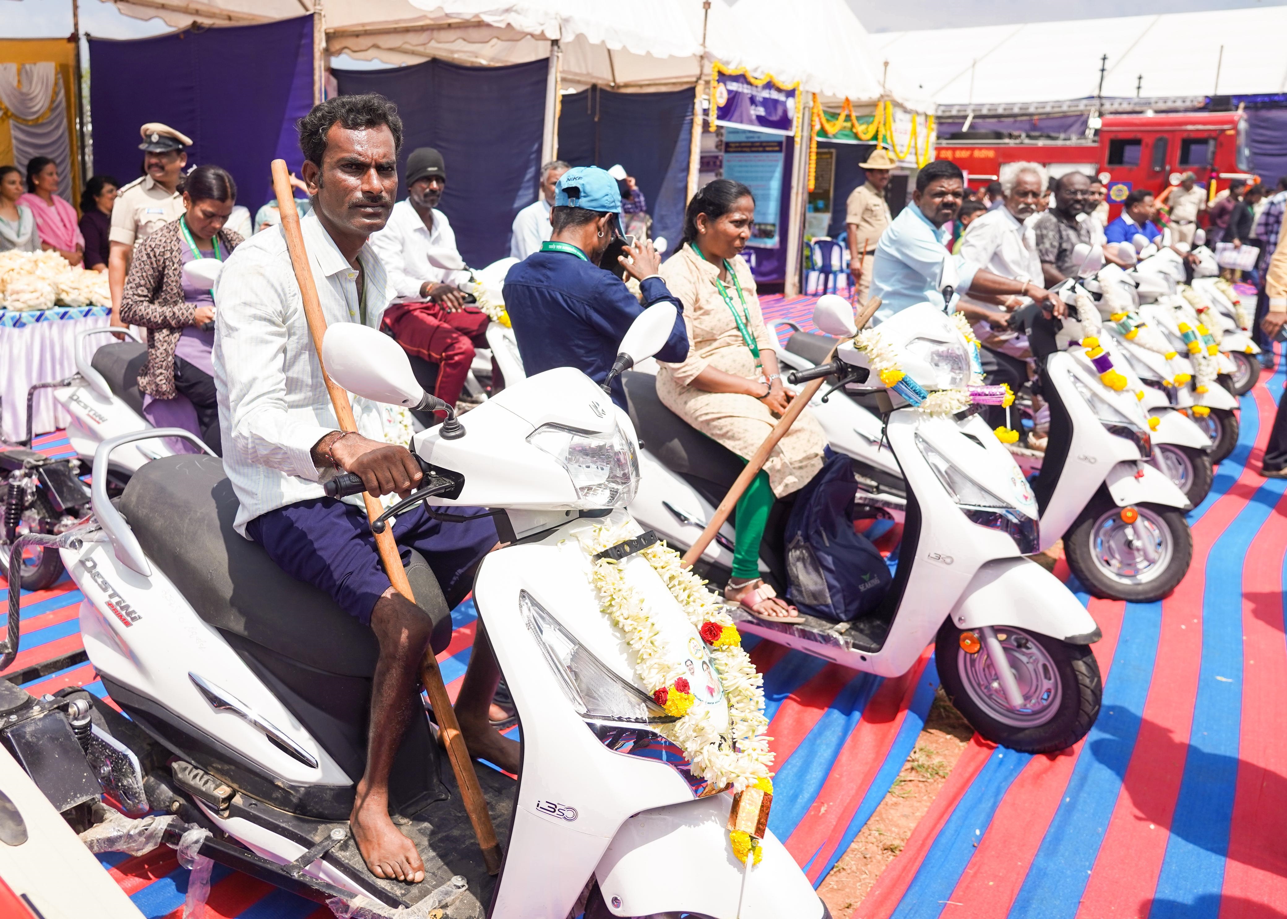 CM Siddaramaiah laid the foundation stone and inaugurated the development works