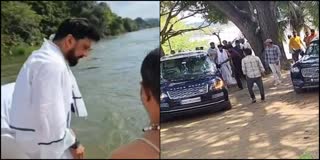 ACTOR SUDEEP DID ASTHI VISARJAN OF HIS MOTHER